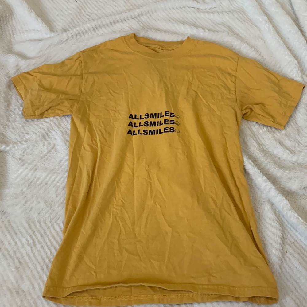 Graphic tee